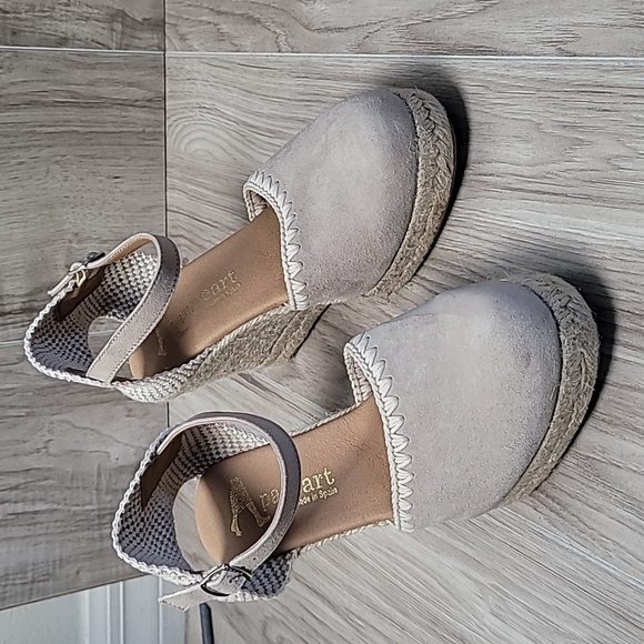 Paseart Tan Suede Espadrille Wedge Sandals Ankle Strap Jute Platform Size 38 - Picture 2 of 11